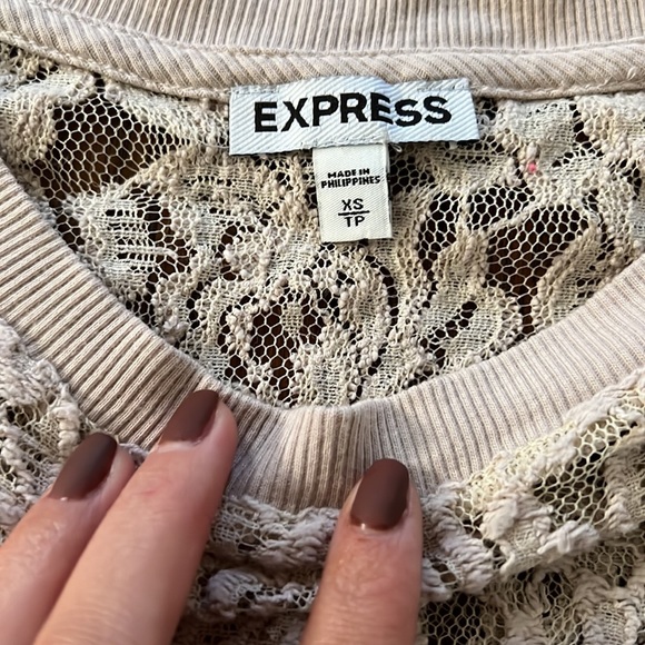 Express Lace Top - Picture 3 of 3